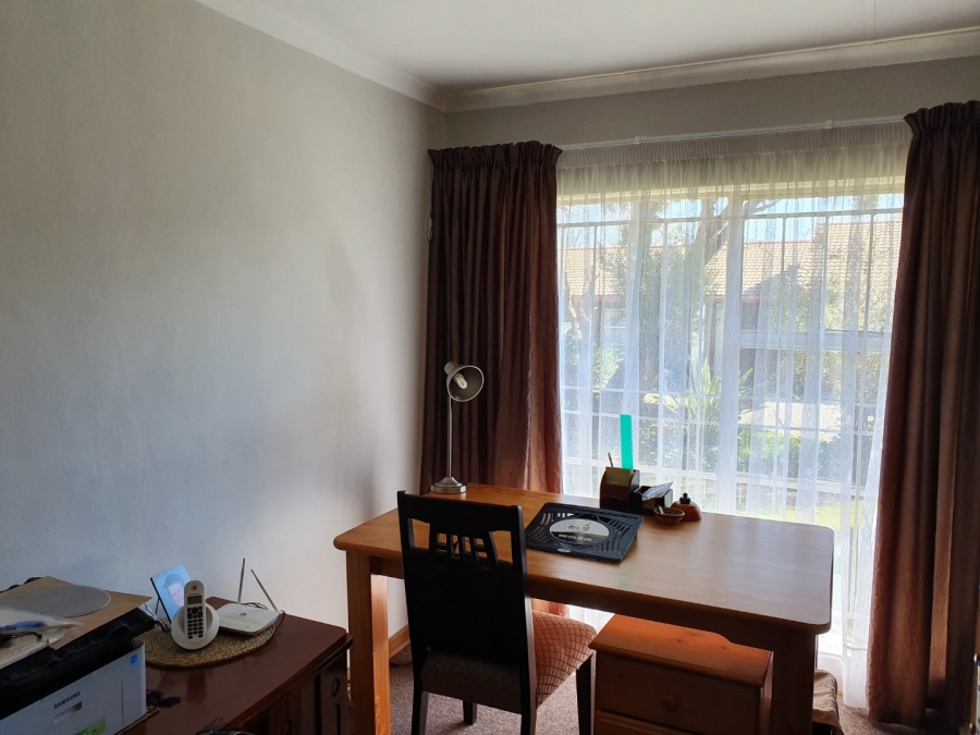 To Let 3 Bedroom Property for Rent in Panorama Free State